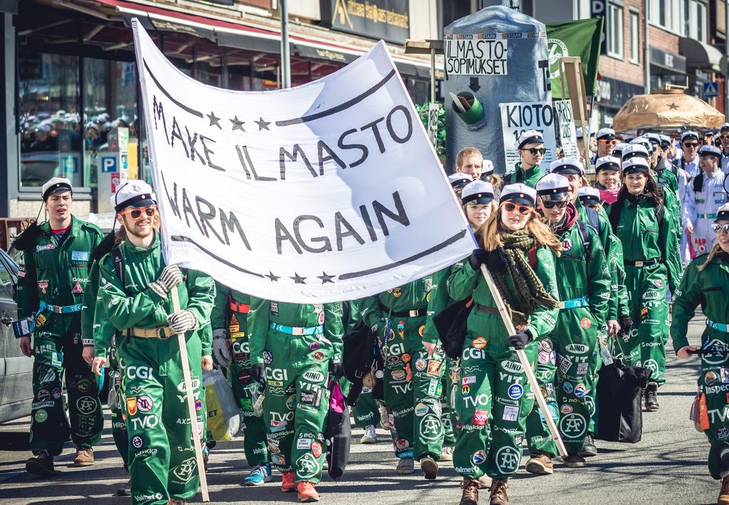 Sisällys Pääkirjoitus Puheenjohtajan palsta Fuksisektori ja tutorit