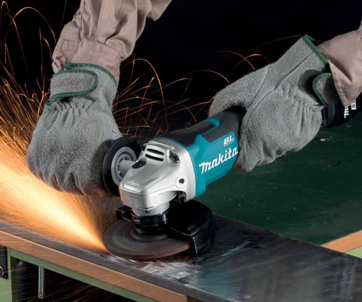 Malleja sarjassa Akkuporakone Akkupuukkosaha DDF484Z DJR187Z Akkukoneet EAN: 0088381840514 Laserlaitteet Akkukonesarja DLX6038M 18V Kattava akkukonesarja kuudella koneella esimerkiksi ammattilaisen
