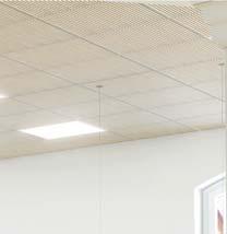 Näiden T-lista-asennettavien LED-valaisimien runko on alumiinia ja diffuusori