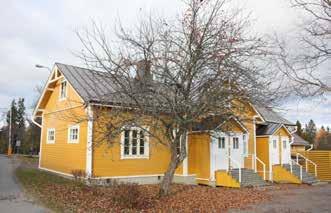 175C Haapatukkialtaan äärellä oleva pieni asuinrakennus.