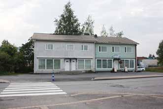 ikkunoiden osalta ovat hävittäneet rakennuksen alkuperäistä ulkoasua.