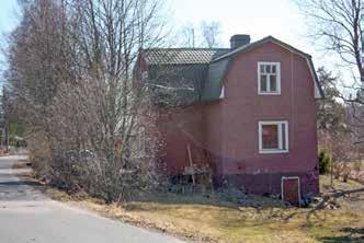 Siljalantien nimi muuttuu Palojen ylitettäessä Tiensuuntieksi ja Ridasjärventien yli mentäessä Vanhaksitieksi.