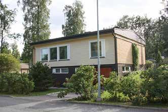 58 Tonteilla 5,6,9 ja 11 on 1950-lukua edustavia pientaloja ja tontilla 6 1960-luvun talo, muut rakennukset ovat pääosin