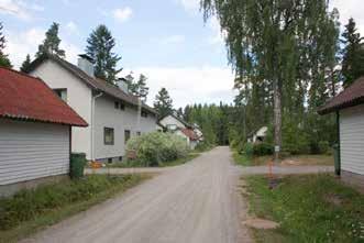Rakennukset muodostavat muutoksista huolimatta yhtenäisen 1950-luvun tehtaan asuntorakennuskannan alueen Paavolan, Korpilinnan ja Insinöörien asuintalon