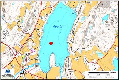 Kuva 9. Averia ja Pyhäjärvi, vesinäytteet on otettu punaisen pallon kohdalta. MML (Maastotietokanta 1/216). 3.1.1 Happi Alin näytesyvyys Averian havaintopaikalla on 5 m, Pyhäjärvessä se on 7 m.