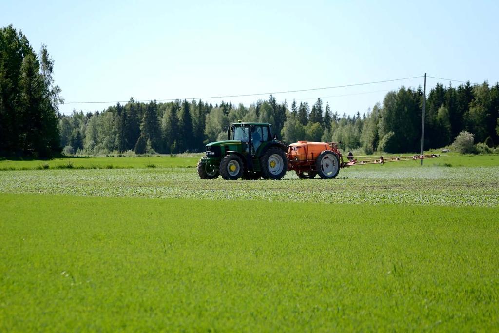 2013 Viljojen kasvinsuojelu PesticideLife hankkeen demonstraatiotiloilla 2010-2012 Aino-Maija Alanko,