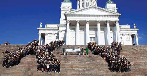 kun mä fuksina tänne taapersin, en tiennyt mitä sähkö on. meni innosta pieni pääni sekaisin, laulukirja oli tarpeeton. mulla kavaletti, nabla ja kosini fii, oli öisinkin mielessä.