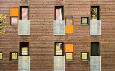 opiskelija-asuntojen julkisivulevyjen väri on oranssi, joka on opiskelijajärjestö Studentsamskipnaden i Østfoldin