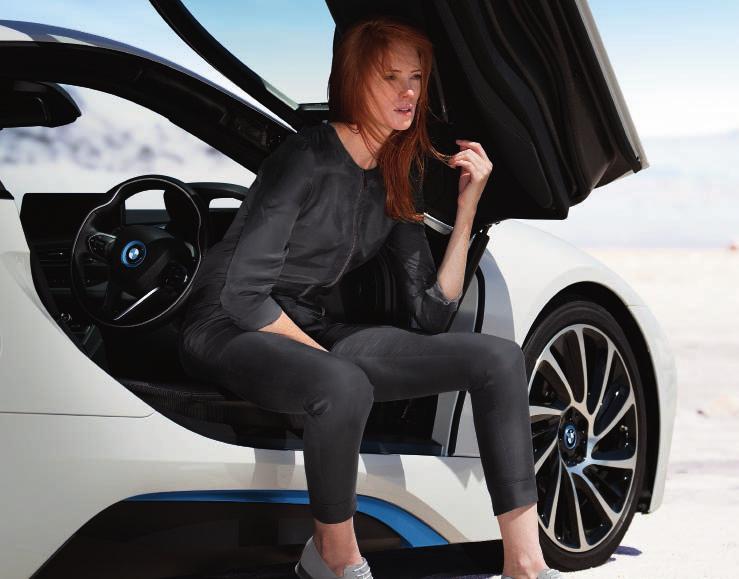 BMW LIFESTYLE BMW i COLLECTION TULEVAISUUS UUDELLA TIELLÄ.