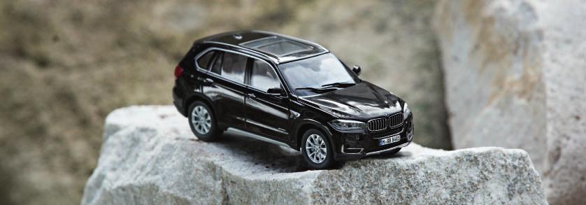 Mittakaava 1:18 Sapphire Black 80 43 2 318 987 Space Grey 80 43 2 318 988 Sparkling Brown 80 43 2 318 989 Mittakaava 1:43* Sparkling Brown 80 42 2 318 969 Alpine White 80 42 2 318 973 Sapphire Black