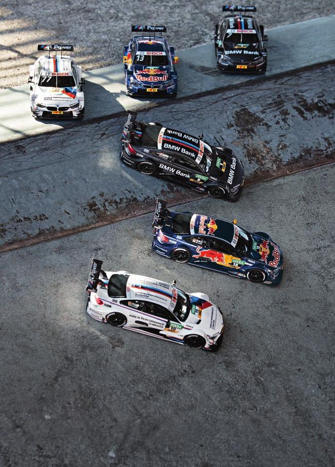 BMW LIFESTYLE BMW PIENOISMALLIT TODELLISET MOOTTORIURHEILUSUURUUDET. 88 BMW M4 DTM 2014 (F82). Kauden 2014 BMW M4 DTM -kilpa-auton tarkkuuspienoismalli, aidon näköiset kilpatarrat sponsorinimineen.
