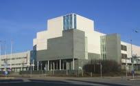 K Kirvun Pitäjämuseo Vanha Porvoontie 04600 Mäntsälä p. 040 586 1821 Helinä Kuisma Kirkonmäelle 1985 perustettu museo, joka kertoo Suomen Kirvun pitäjästä, sen elämästä ja henkilöistä.