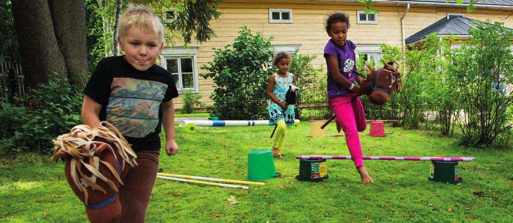 Tuusula-viikoT 15. 23.7.2017 Tuusula-päivän 22.7. ympärille vuosittain rakentuva tapahtumakokonaisuus Tuusula-viikot tarjoilee paljon monipuolista ohjelmaa eri puolilla kuntaa.