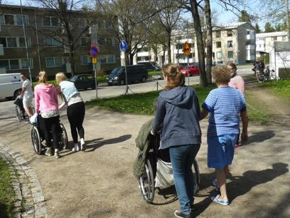 Unohtaaeisovimyöskään legendaaristayöpekeäjagrilli>iltaa nuorille. Nuoret ilahduttivat ja ulkoiluttivat vuoden varrella myös vanhuksia.