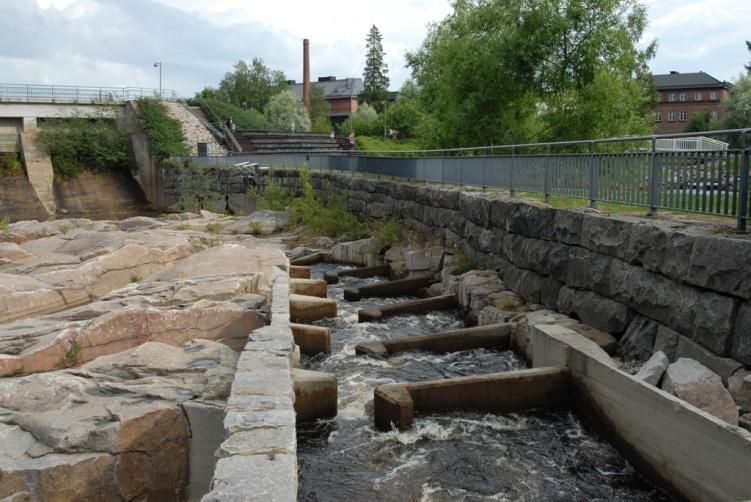 POPULAATIOMALLI Johtopäätökset Lohikantojen palauttaminen rakennettuihin jokiin edellyttää tehokkaita ja samanaikaisia tuki- ja säätelytoimenpiteitä.