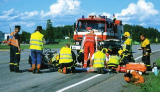 Ongelmana ikääntynyt päätieverkko Huomattava osa Suomen noin 13 300 kilometrin pituisesta valta- ja kantateiden muodostamasta päätieverkosta on rakennettu yli 40 vuotta sitten.
