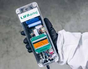 Laite täyttää uuden asbestityölain 684/2015 ja valtioneuvoston asetuksen Vna 798/2015 13 osastointimenetelmää koskevat lisävaatimukset: Rakenne ja hallintalaitteet 2-rivinen LCD näyttö: Paine-ero