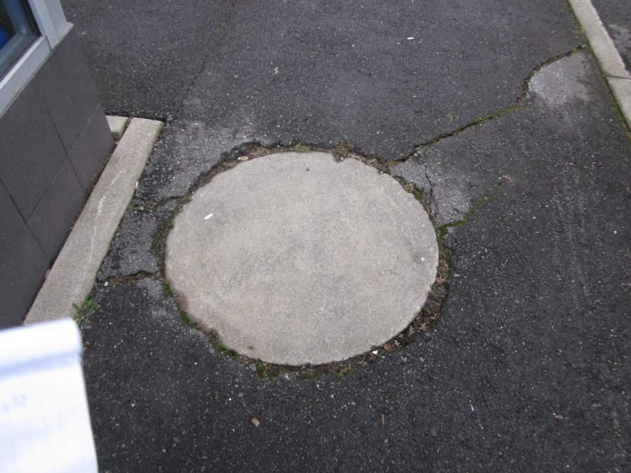 4 3..5 Perustukset ja sokkeli Rakennuksen tarkkaa perustamistapaa ei ole selvillä, sillä tarkat rakennepiirustukset puuttuvat.