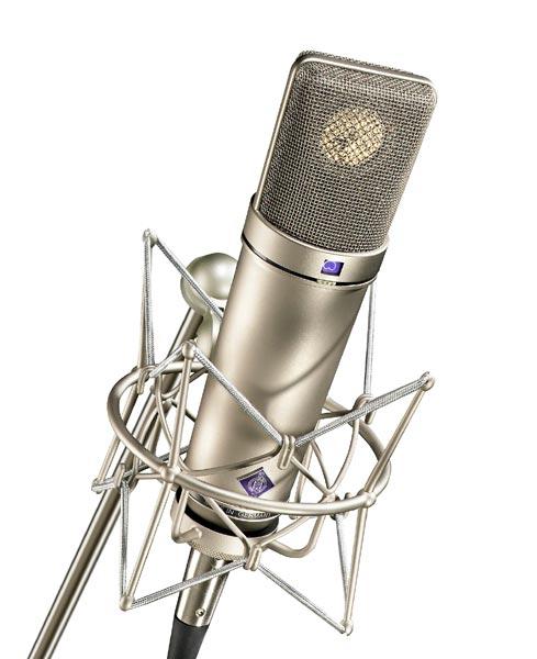 25 Dynaamiset mikrofonit ovat yksinkertaisen toimintaperiaatteensa takia varsin kestäviä ja edullisia, mitkä ominaisuudet ovatkin tehneet niistä kaikkein yleisimmän mikrofonityypin erityisesti