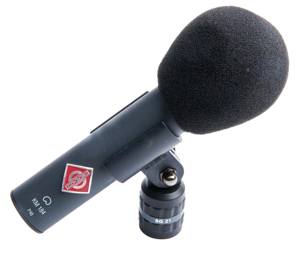 com) 6.5 Langattomat mikrofonit Langattomia mikrofoneja käytetään eritoten teatteri ja kuvatuotannoissa laulajien ja näyttelijöiden äänen taltiointiin ja vahvistamiseen.