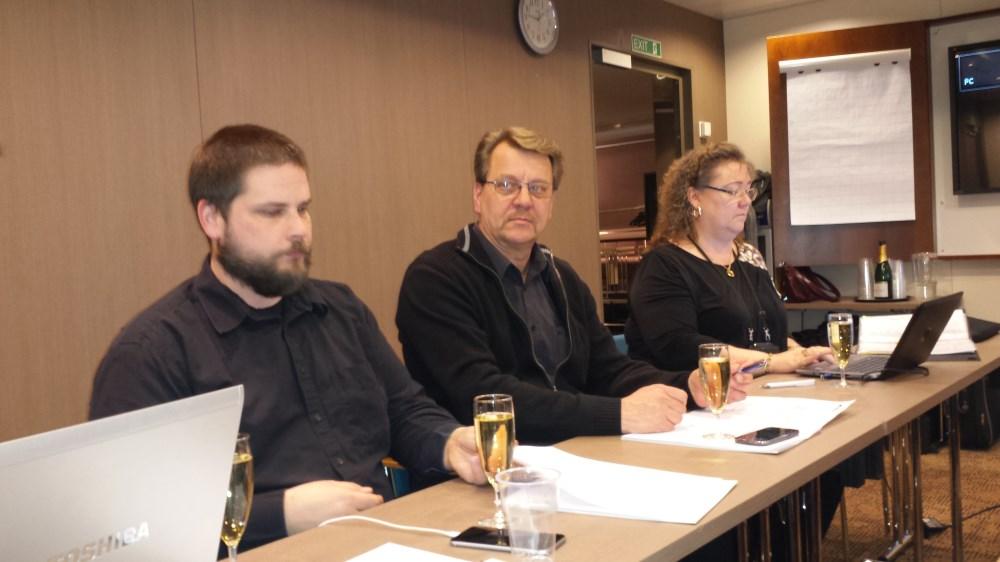 3 Konsultin laskemat/arvioimat säästöt: HML 585 000 (laskutus/säästöt 45 000 ), Janakkala 79 000 ja Hattula 40 000. Hankkeen tavoitteen mukaisesti yhdistelyastetta nostetaan n.