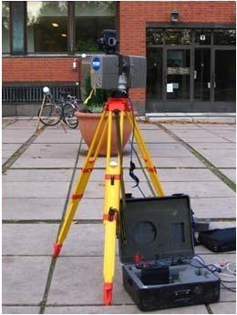 ) liikkuva kartoitus on viime aikoina tullut suosituksi tavaksi kerätä aineistoa maanpäällisestä perspektiivistä 6 Laserkeilaimen mittausperiaate Laserkeilaimet mittaavat etäisyyksiä