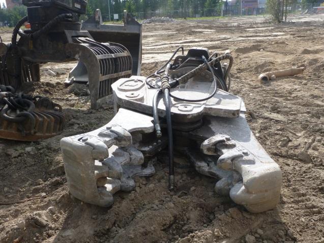 Murskaus toteutetaan yleensä vähintään kahdessa vaiheessa silloin, kun mursketta käytetään betonin valmistuksessa, ja sen maksimiraekoko on 32 mm. (Nagataki ym. 2004, Pajukallio ym.
