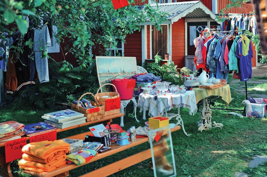 Maanantai 4.7. Tlees pihal, uuvottel ymprilles Vanha Rauma Yhdistyksen avoimet pihat/kirpputoritapahtuma. Kaupunkilaisilla ja turisteilla on mahdollisuus tutustua Vanhan Rauman pihoihin.