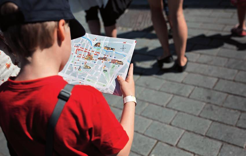 7. kohdalla. 1 ja 14 Seikkailuretki Vanhan Rauman kujilla Retki alkaa Raatihuoneelta, Kauppakatu 13. Lisätietoja la.7. kohdalla. Maanantai 4.7. 10-1 Lännen Marttojen askartelupaja Lisätietoja la.7. kohdalla. 45 10-16 Pihakammarin touhupaja Kuninkaankatu 30.