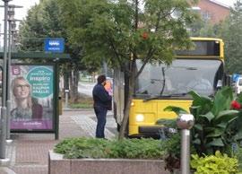 Palvelujen hyvästä saavutettavuudesta ja lyhyistä etäisyyksistä johtuen suuri osa matkoista kuljetaan jalan.