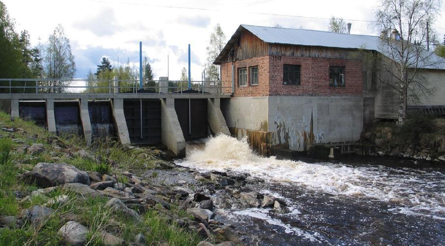 18 (33) 6. PITKÄKOSKEN PIENVESIVOIMALAITOS 6.1. Pitkäkosken voimalaitoksen historia Pitkäkosken mylly (kuva 1) sijaitsee Kiuruveden keskustasta 6 km etelään Pielaveden suuntaan.