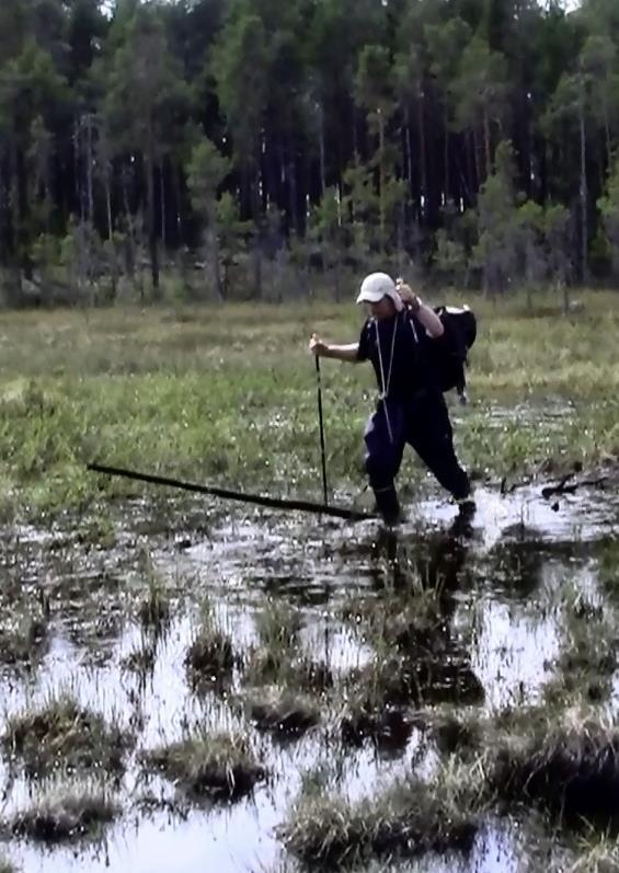 Jalkojen alla jossain