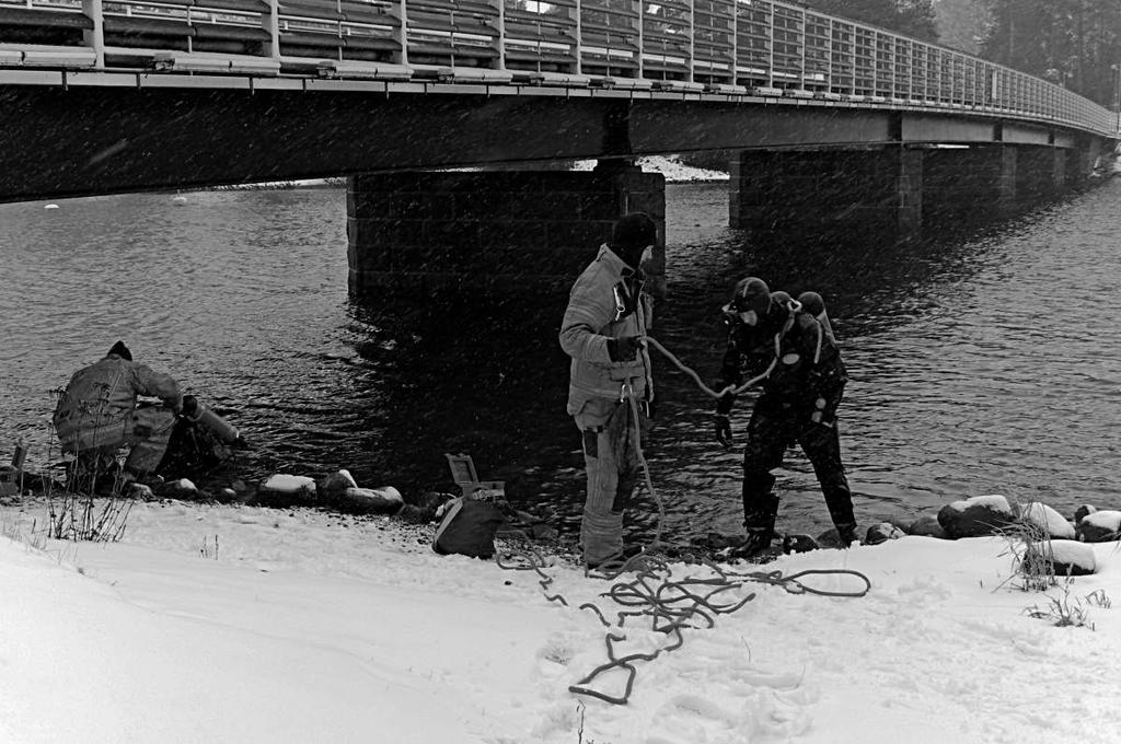 Tehtävä suoritettu.jpg Tilanne ja ympäristö toimivat ja lumisade tekee lisäsäväyksen.