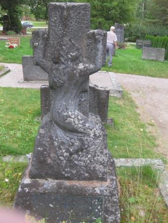 47 Oskar ja Ellen Segerman Oskar 11.10.1878 Ellen 30.7.1892 18.9.1942 4.1.1963 Oskar yhteiskoulun rehtori vuosina 1925-1930.