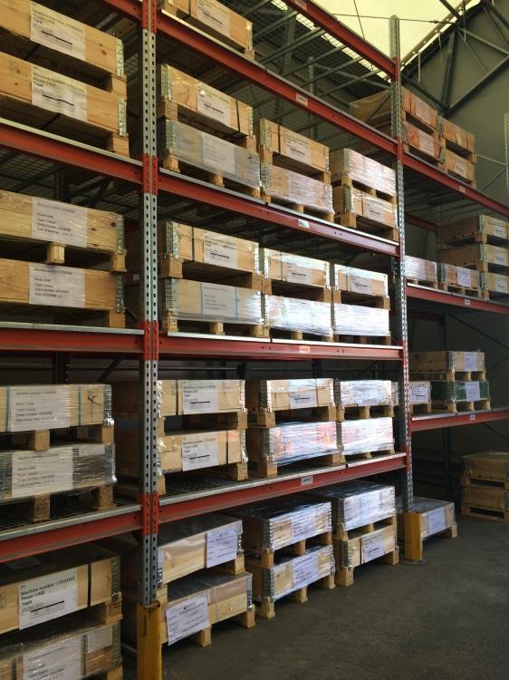25 si ERP-järjestelmään. Settiosilla ei ole raaka-ainevarastossa omaa saldoprofiilia, vaan ne siirtyvät suoraan KET-varaston saldoille, eli järjestelmän mukaan suoraan tuotantoon ilman varastointia.