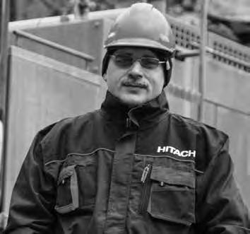 ZX690 6 Hitachin suuri kaivukone on nopea ja tarkka yksinkertaisen ja tehokkaan hydraulijärjestelmän ansiosta Boleslaw Gazda, kuljettaja, DSS Group TEKNOLOGIAN ASIANTUNTIJA Hitachin suurten