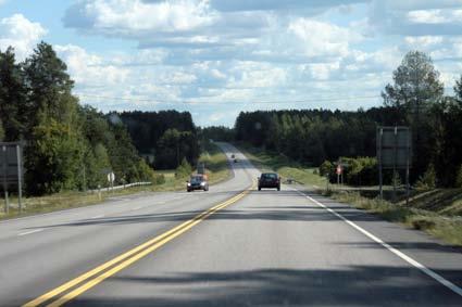 Valtatie 8 Varsinais-Suomen ja Satakunnan tärkein liikennehanke Turku Pori-yhteysvälihanke sisällytettiin Liikennepoliittiseen selontekoon 2012.