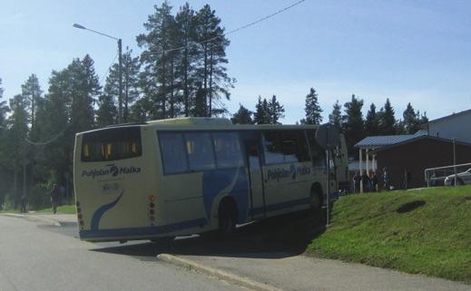 Paltamon liikenneturvallisuussuunnitelma 2009 55 LIIKENNEYMPÄRISTÖN YLEISIÄ PARANTAMISKEINOJA KAINUUN ALUEELLA massa varressa olevalla nopeusrajoitusmerkillä.