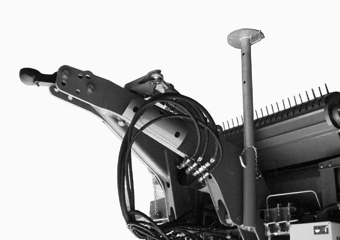 12 sammuttaminen (moottori), pysäköiminen (kone) Pos: 138.2 /BA/Sicherheit/7. Gefahr enhinweise alt/ladewag en/warnung - Maschi ne nur entladen auf Stützfuß abstellen @ 173\mod_1371018724152_71.