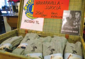 ) ja Leo Saarinen (vas.). Pellervo-Seurasta mukana kenttäkäynnillä olivat toimitusjohtaja Sami Karhu ja Osuustoiminta-lehden toimittaja Riku Akkanen.