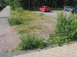 Panosaukion ja Kurkimäentien välissä sijaitsee LPA-alue, joka on muodoltaan kiilamainen. Alueen täysimääräinen hyödyntäminen pysäköintiin on hankalaa.
