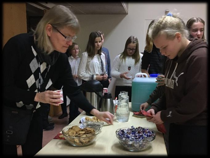 Nuorisovaltuusto kokoontui vuoden 2016 aikana 12 kertaa. Nuorisovaltuuston edustajat osallistuivat 7 kertaa lautakunnan kokouksiin.
