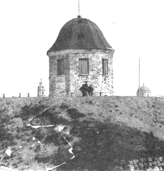luonnosteltu bastionin valleja (Aspelin 1888).