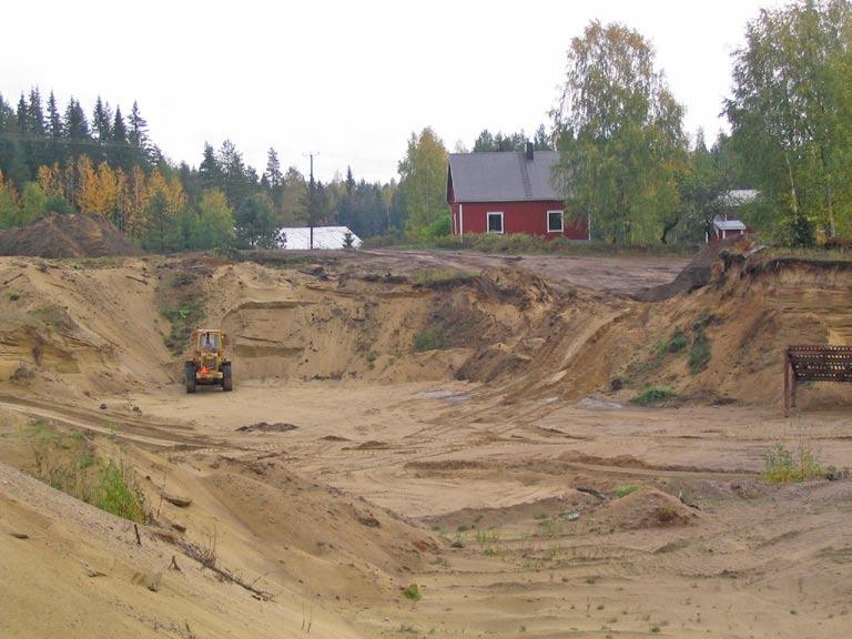 a) b) 12 kpl 8 6 4 hehtaaria 8 6 4 Suuri Kohtalainen Vähäinen/Ei tarvetta Luvanmukainen 2 2 0 Luokka I Luokka II 0 Luokka I Luokka II Kuva 45.