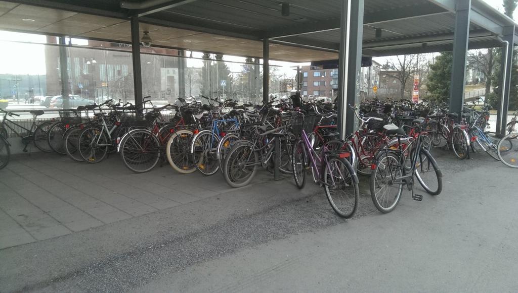 Kuva 9 Grilli Eväspysäkin viereinen pysäköintialue,