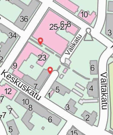 Yleisin näky on, että jonkin liikkeen/toimipisteen edessä on yhdestä kahteen kappaletta rengastelineitä, joita asiakkaat voivat käyttää polkupyörien pysäköintiin.