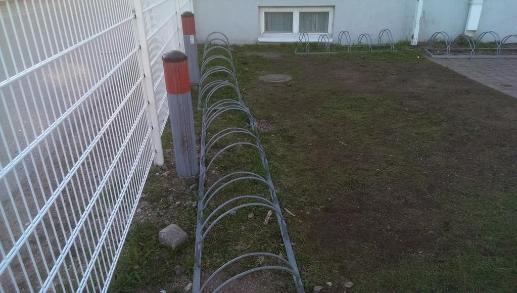 Kuva 43 Kyseisellä tavalla asetetut rengastelineet