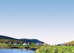 KUNINGASRAPUSAFARI JA MERIKALASTUSTA [C17] Nordkapp Camping, N-9751 Honningsvåg Meillä on päivittäisiä lähtöjä uudelta kalastusasemaltamme kuningasrapusafareille, valokuvaussafareille ja