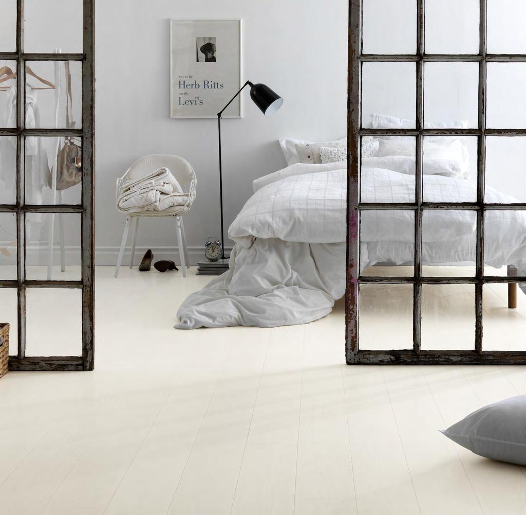 Play Tammi Charcoal Plank 7876106 TAMMI JA SAARNI sopivat hyvin kokeelliseen lattiadesigniin.