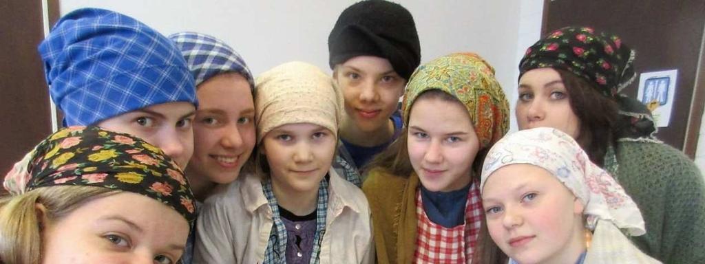 VORSSAN PUMPULIENKELIT näytelmä su 24.9.2017 klo 15.00 Forssan Tehtaankoululla (Puutarhakatu 4).